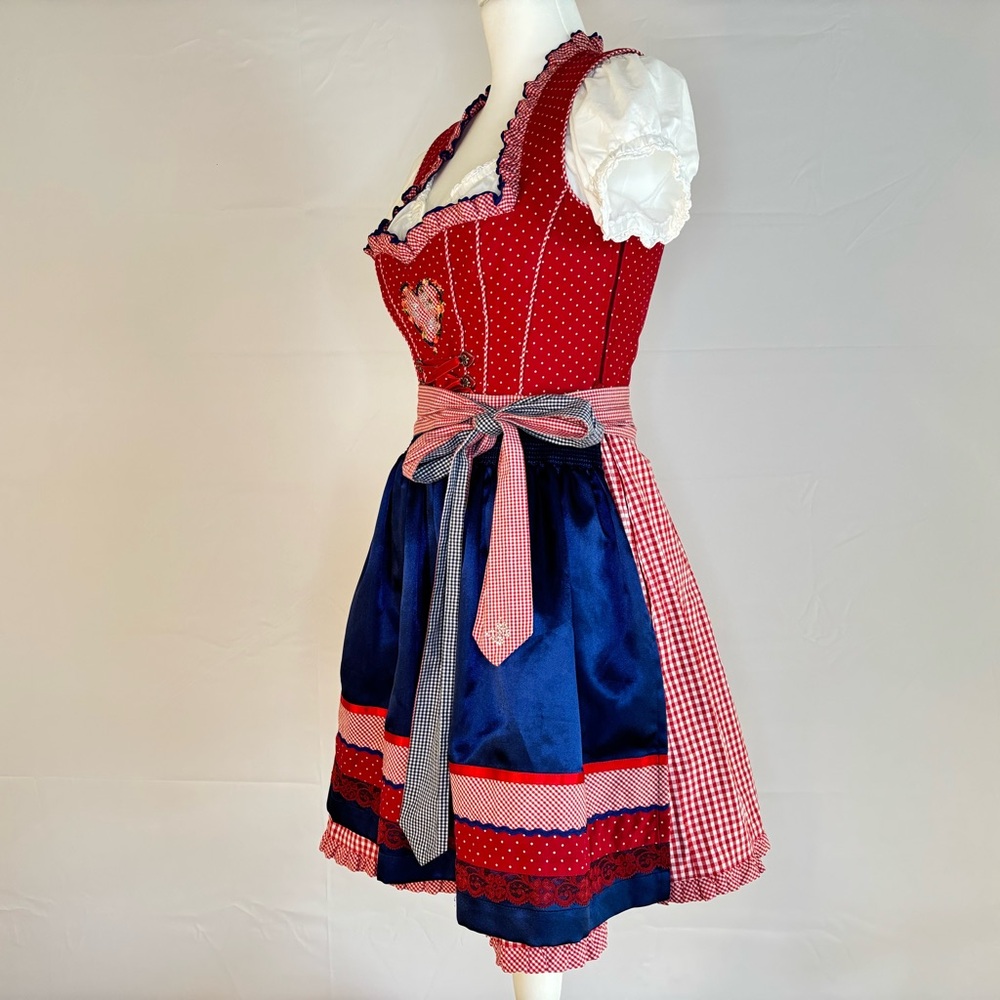 Authentic German Dirndl USA Colors ~ Size 8 US Edelheiß Oktoberfest 4th of July - Picture 3 of 8